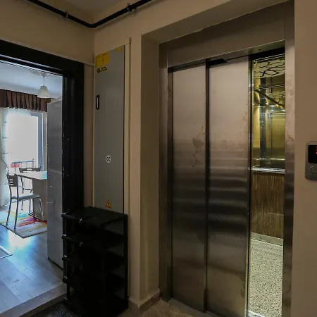 Travel In 2 Apartment *